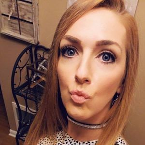 Meet your Posher, Roxanne